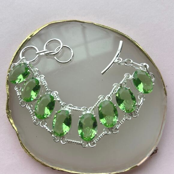 925 Sterling Oval Faceted Peridot Bracelet - Picture 3 of 5